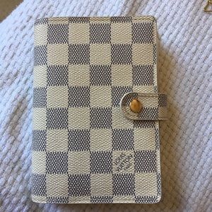 Authentic Louis Vuitton pm agenda
